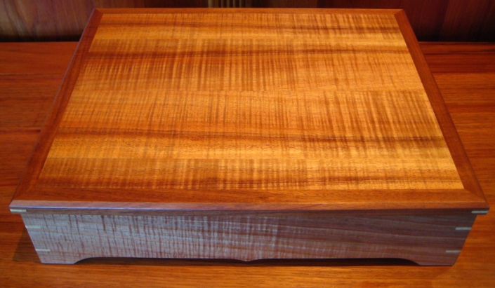 Fiddleback blackwood cutlery box